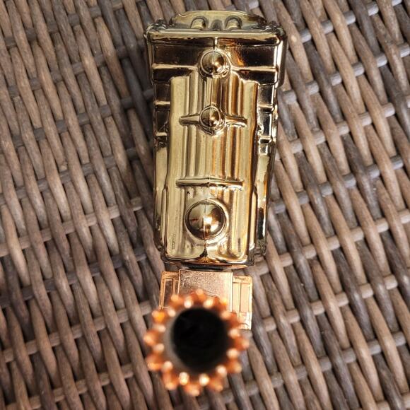 Vntg 74 Avon Golden Rocket Train After Shave Wild Country Collect Bottle Full - Picture 7 of 9